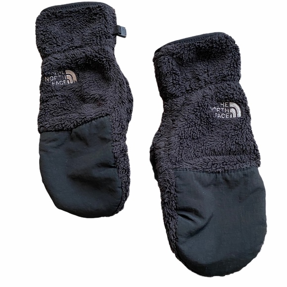 The North Face Women's Black Winter Mittens